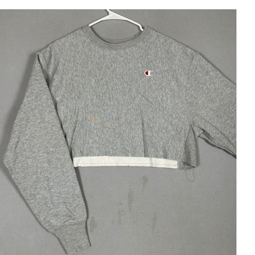 Champion Sweatshirt Womens Medium Reverse Weave Grey Crewneck Cropped Raw Hem